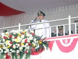 Wabup Dairi Jadi Inspektur Upacara Penurunan Bendera