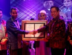 Bupati Dairi Dapat Penghargaan dari Majalah TEMPO Kategori Pendorong Ekonomi Kerakyatan