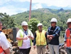 Bupati Eddy Berutu Tinjau Perbaikan Jalan Dusun Liren Tanah Pinem