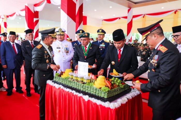 Kapolda Sumut Hadiri Upacara Peringatan HUT ke-78 TNI