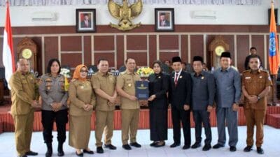 8 Fraksi DPRD Kabupaten Labuhanbatu Setujui Perda APBD TA 2024