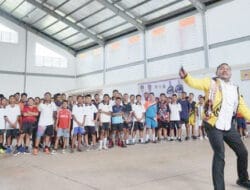 Bupati Buka Kejuaraan Bulu Tangkis “Piala Bupati Pakpak Bharat”