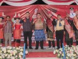 Bupati Eddy Berutu Hadiri Gendang Guro-Guro Aron di Tigalingga