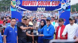 Diawali Defile Utusan 14 Kecamatan, Bupati Solok Cup 2023 Kembali Digelar