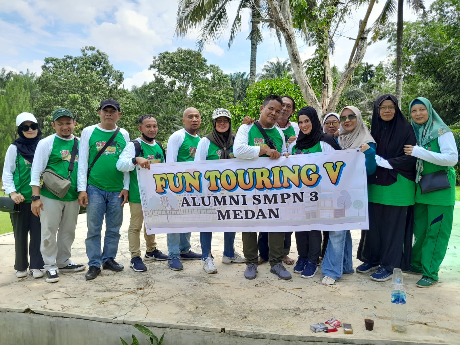 Alumni 1990 SMPN 3 Medan Eratkan Silaturahmi Persahabatan Lewat Touring