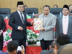 Wabup Sampaikan Nota Pengantar Bupati Pakpak Bharat tentang Ranperda APBD 2024