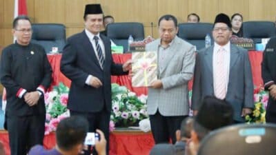 Wabup Sampaikan Nota Pengantar Bupati Pakpak Bharat tentang Ranperda APBD 2024