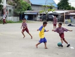 Bobby Mengubah Rawa-rawa Jadi Lapangan, Anak-anak Tak Lagi Main Bola di Jalan