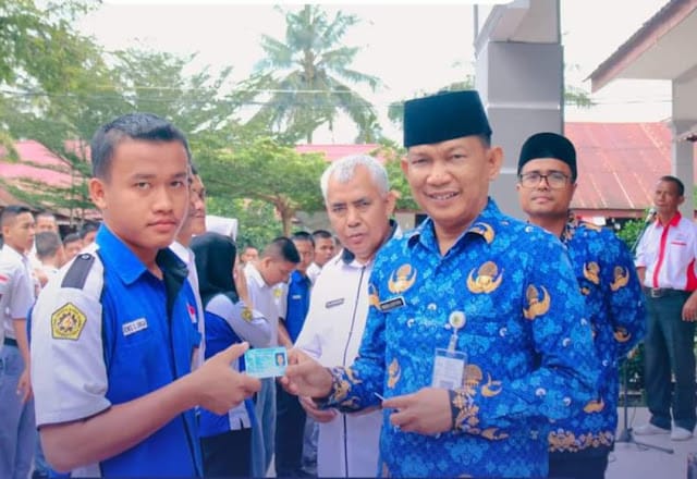 Disdukcapil Batu Bara Lakukan Kunjungan ke SMK Budhi Darma