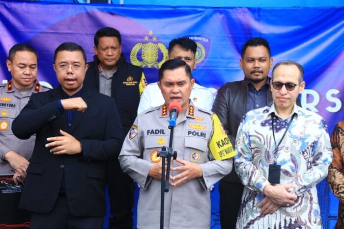 Kabaharkam Polri Lepas 111 Personel Amankan TPS Luar Negeri