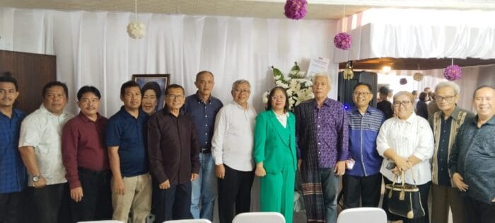 Dr Badikenita Sitepu Melayat ke Rumah Duka Istri DR GM Panggabean Br Hutagalung