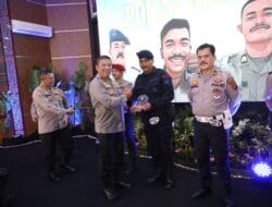 Polisi Berkumis Polda Sumut Tampil Humanis