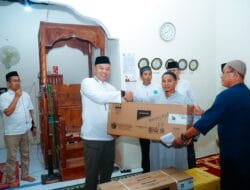 Safari Perdana 1445 H/2024 M, Pj Bupati Nizhamul Sapa Warga Desa Lima Laras