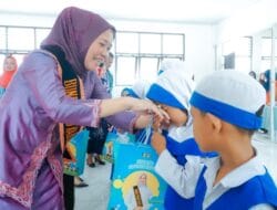 Bunda PAUD Sumela Kunjungi TK Pembina Negeri