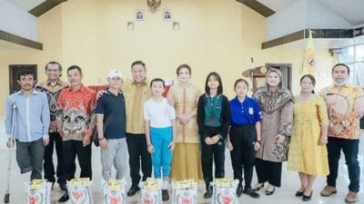 Kebersamaan Bupati Eddy Berutu dan 210 PMKS di Momen Tahun Baru