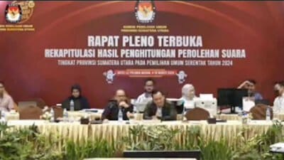 Proses Rekapitulasi Hasil Pemilu Asal Kabupaten Nisel Ricuh, Rapat Pleno Terbuka KPU Sumut Memanas