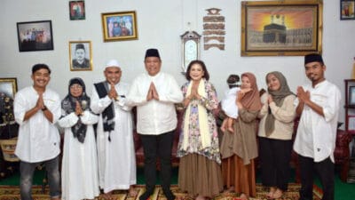 Bupati Eddy Berutu Silaturahmi dengan Tokoh Masyarakat