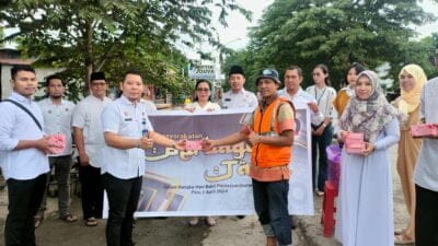 Salurkan Takjil Gratis, LPKA Palu Gelar Program Bekasih Ramadan