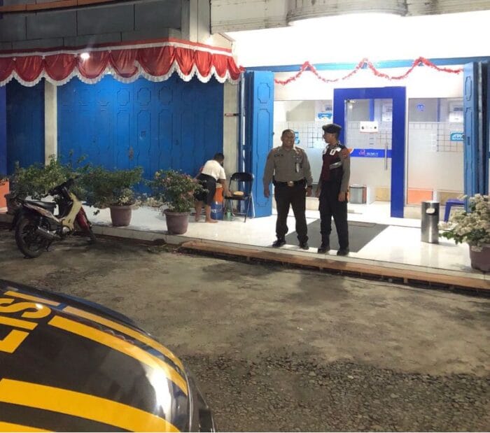 Patroli Malam Antisipasi Gangguan Kamtibmas di Wilkum Polsek Indrapura