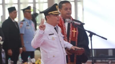 Pj Gubsu Lantik Surung Charles Bantjin jadi Pj Bupati Dairi