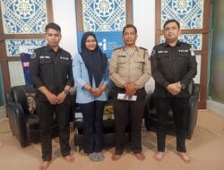 Peran Strategis Bhabinkamtibmas Dengarkan Keluhan & Curhatan Masyarakat Secara Aktif