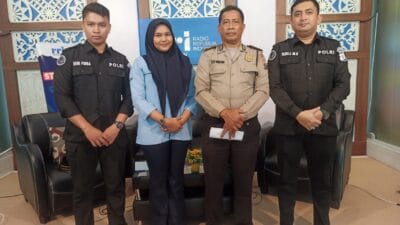 Peran Strategis Bhabinkamtibmas Dengarkan Keluhan & Curhatan Masyarakat Secara Aktif