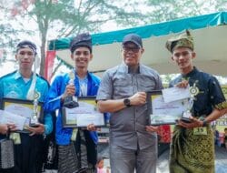 Pj Bupati Nizhamul Hadiri Batu Bara Bangkit Fashion Week