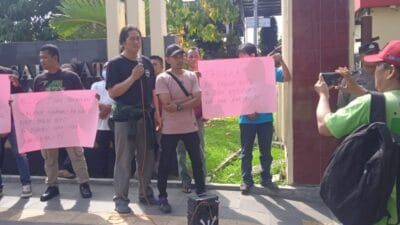 Puluhan Karyawan Pagoda Mas Demo Minta Kapoldasu Bertindak Tegas Tangkap Bos Pagoda Mas