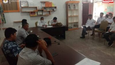 KPU Pakpak Bharat Laksanakan Rapat Kerja Bersama Panitia Pemilihan Kecamatan