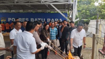 Kapolres Batu Bara Musnahkan Barang Bukti 7 Kg Ganja dan 375 Gram Sabu-Sabu