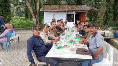 Diduga Tak Efektif Dalam Bekerja, Perangkat Desa Perkebunan Sei Balai Diberhentikan