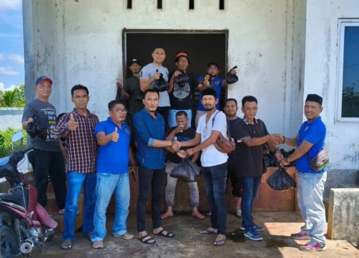 PWI Kota Langsa Bagikan Daging Kurban untuk Ratusan Wartawan