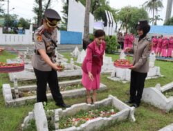 Polresta Deliserdang Laksanakan Upacara dan Ziarah Rombongan di TMP Lubuk Pakam