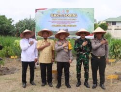 Polresta Deliserdang Serahkan Beasiswa, Penanaman Pohon, Penaburan Bibit Ikan, dan Pemberian Sembako untuk Masyarakat