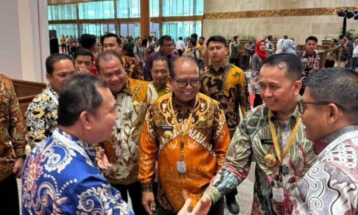 Pj Bupati Dairi Hadiri Penyerahan LHP BPK dan Seminar Kuatkan Pondasi Keuangan untuk Indonesia Emas 2045