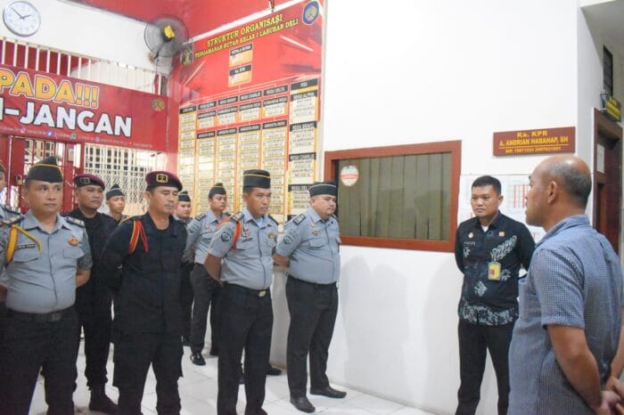 Karutan Labuhan Deli Pimpin Apel Regu Jaga Tekankan Bahaya Judi Online