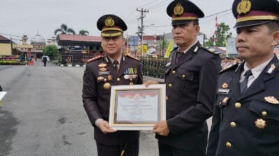 Polresta Deliserdang Gelar Doa Bersama dan Berikan Reward Personel Berprestasi