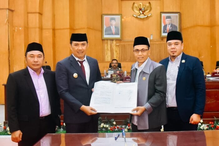 Pj Bupati Batu Bara Hadiri Rapat Paripurna DPRD Ranperda Pertanggungjawaban Pelaksanaan APBD TA 2023
