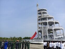 Bendera Merah Putih Raksasa Berkibar di Puncak Tower Mangrove
