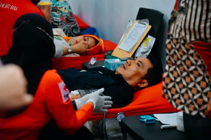 Pj Bupati Batu Bara Heri Wahyudi Ikut Donor Darah di RS Bidadari