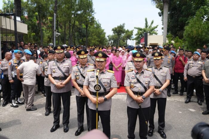 Komjen Pol Agung Setya Imam Effendi Pamit