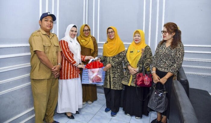 Tim Evaluasi TP PKK Provsu Lakukan Evaluasi ke Desa Percontohan UP2K PKK Desa Bangun Sari