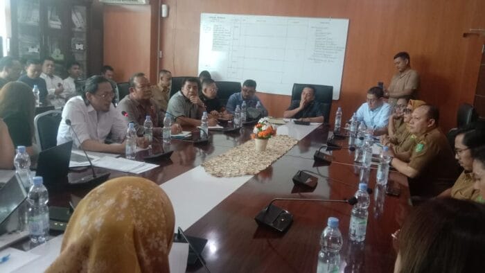 Komisi II DPRD Medan Minta Sekolah Sampoerna Academy Jawab Permintaan Wali Murid