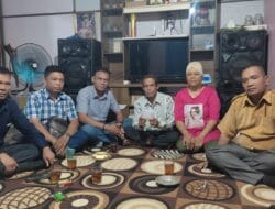 STM Nasional Wartawan Jenguk Anggota yang Sakit