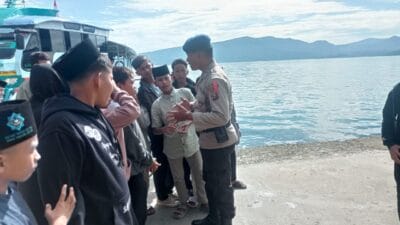 Polres Samosir Melalui TV Sat Polair Berikan Pelayanan Terbaik di Pelabuhan Kapal Simanindo