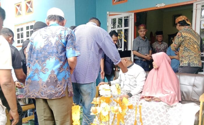 Acara Pemberkasan Paslon Bupati dan Wakil Bupati Batu Bara Drs H Darwis SPd MSi dan H Oky Ikbal Firma SE