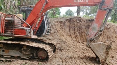 Warga Resah Atas Aktivitas Pengangkutan Tanah Galian C di Dusun V Desa Antara