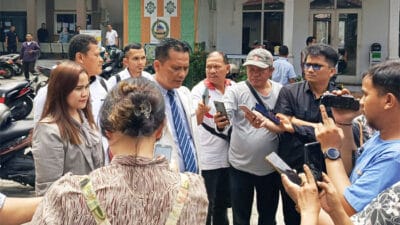 Kabid SMP Disdik Kota Medan: Tolong Sampaikan Pada Manajemen Agar Diterima Kembali