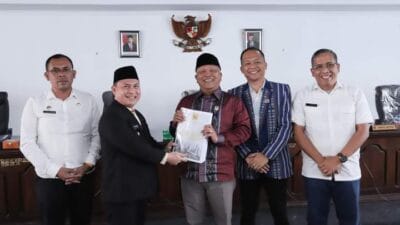 Pj Bupati Dairi Sampaikan Nota Pengantar RKU APBD dan Rancangan Prioritas dan Plafon Anggaran Sementara TA 2025