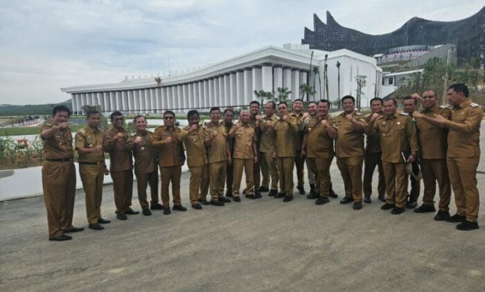 Pj Bupati Dairi Charles Bantjin Rapat di IKN
